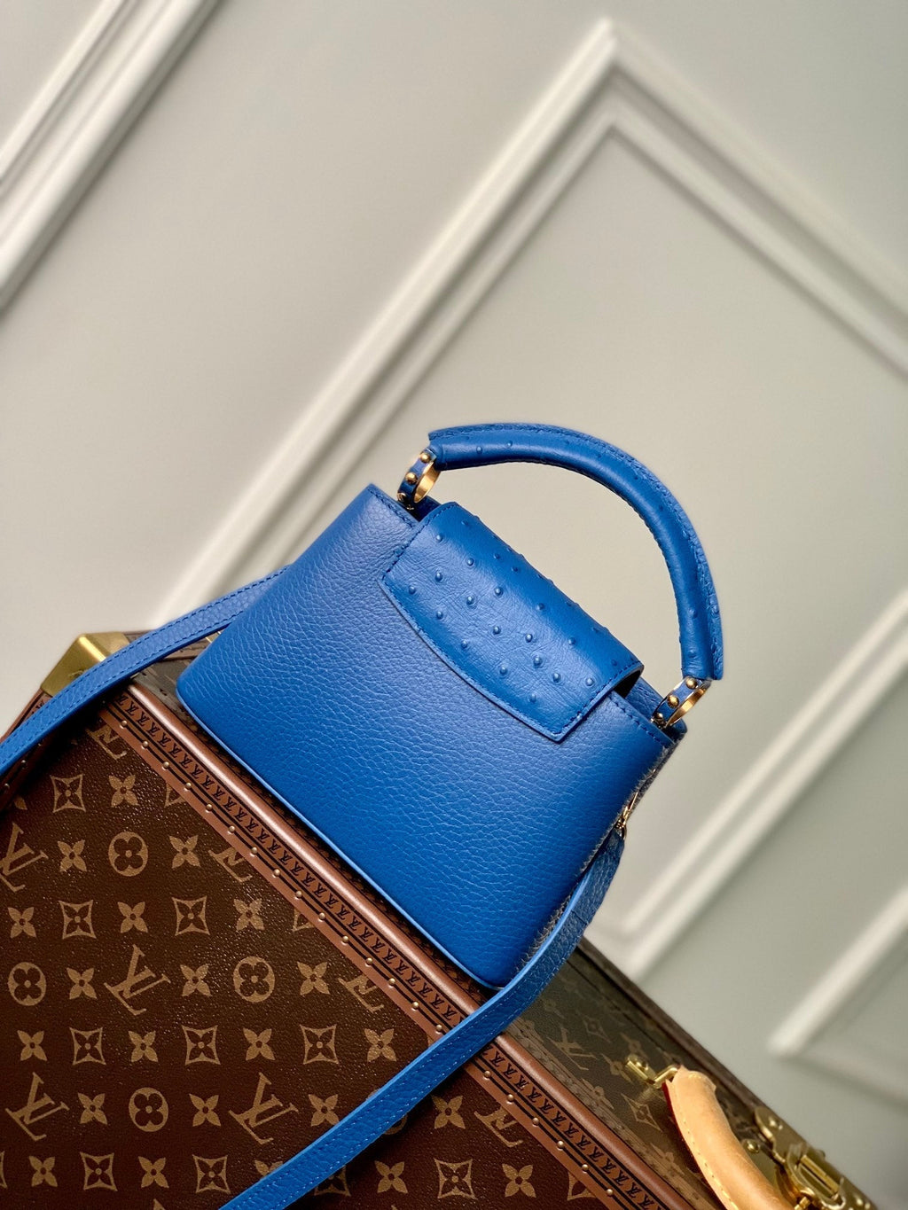 Louis Vuitton CAPUCINES MINI 21 COBALT BLUE TAURILLON GOLD HARDWARE