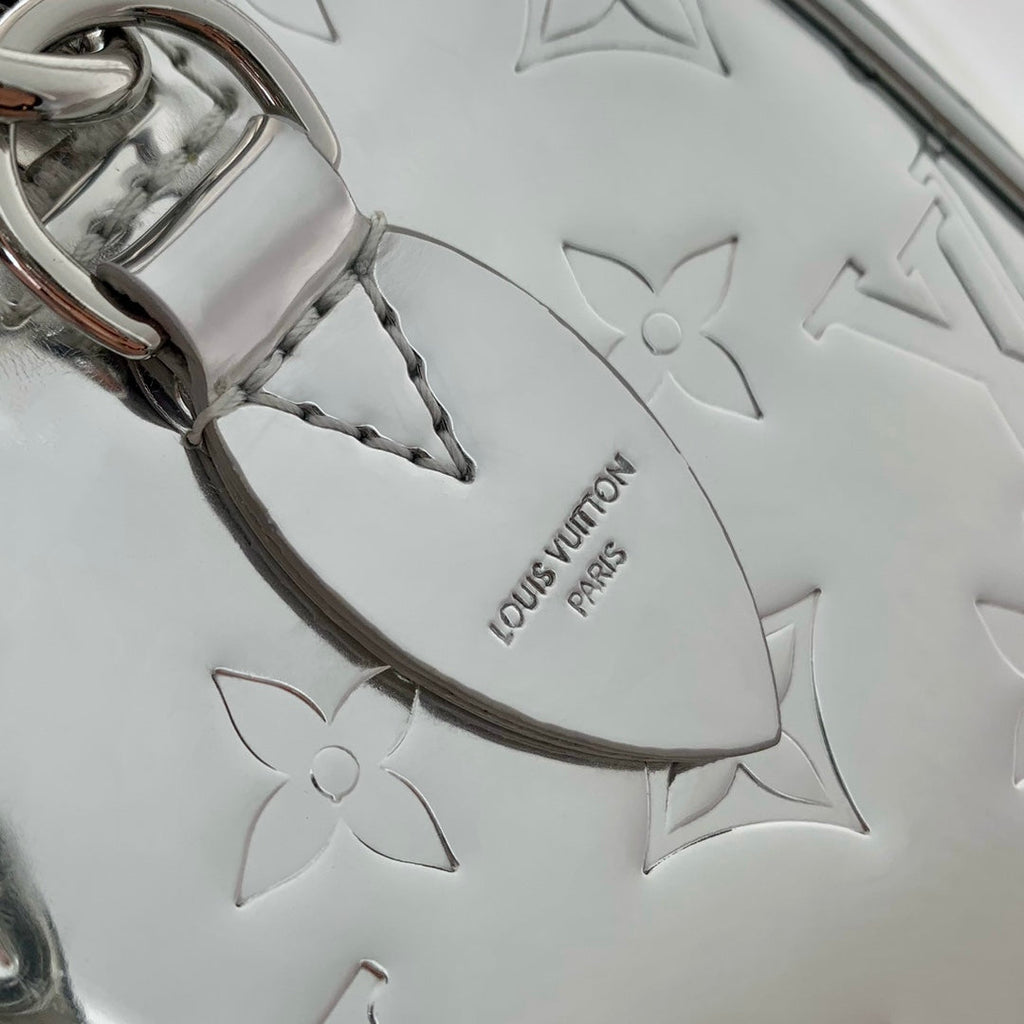Louis Vuitton SPEEDY BANDOULIÈRE 20 IN SILVER MONOGRAM EMBOSSED CALFSKIN