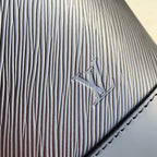 Louis Vuitton NOÉ MM 33 IN BLACK EPI LEATHER