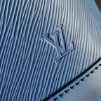 Louis Vuitton NOÉ MM 33 IN SAPPHIRE EPI LEATHER