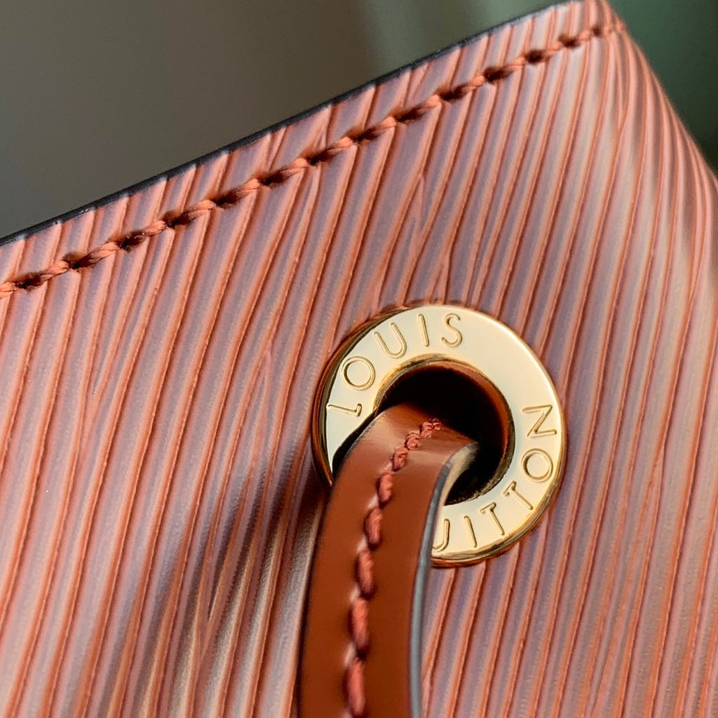 Louis Vuitton NOÉ MM 33 IN MAHOGANY EPI LEATHER