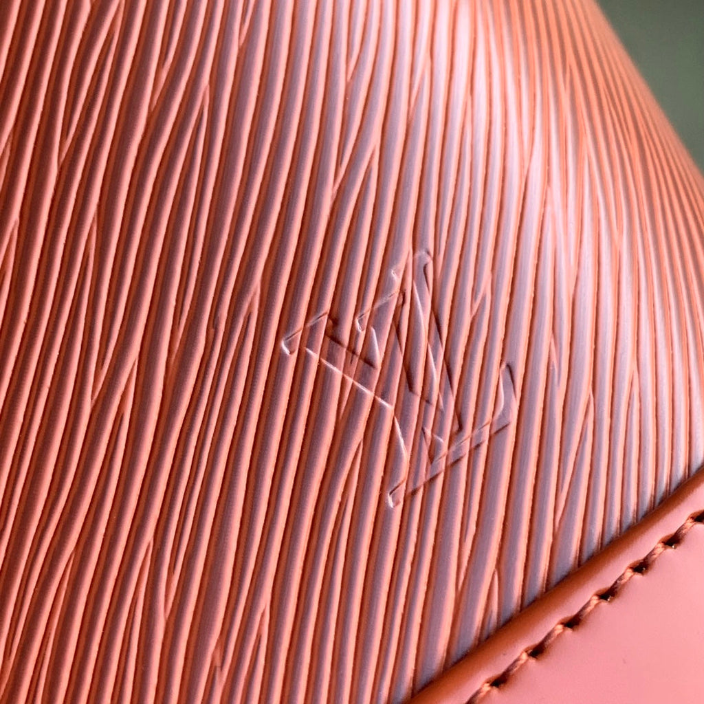 Louis Vuitton NOÉ MM 33 IN MAHOGANY EPI LEATHER