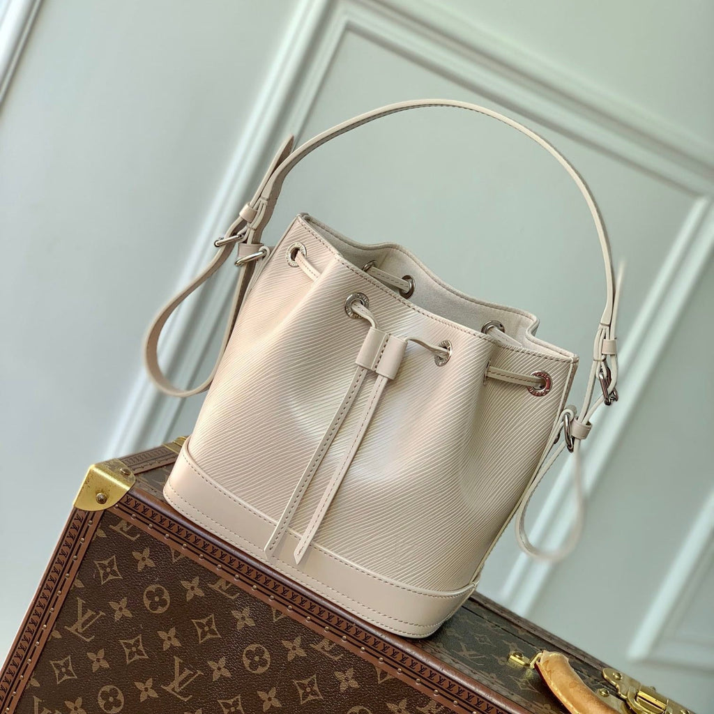Louis Vuitton NOÉ BB 20 IN QUARTZ WHITE EPI LEATHER