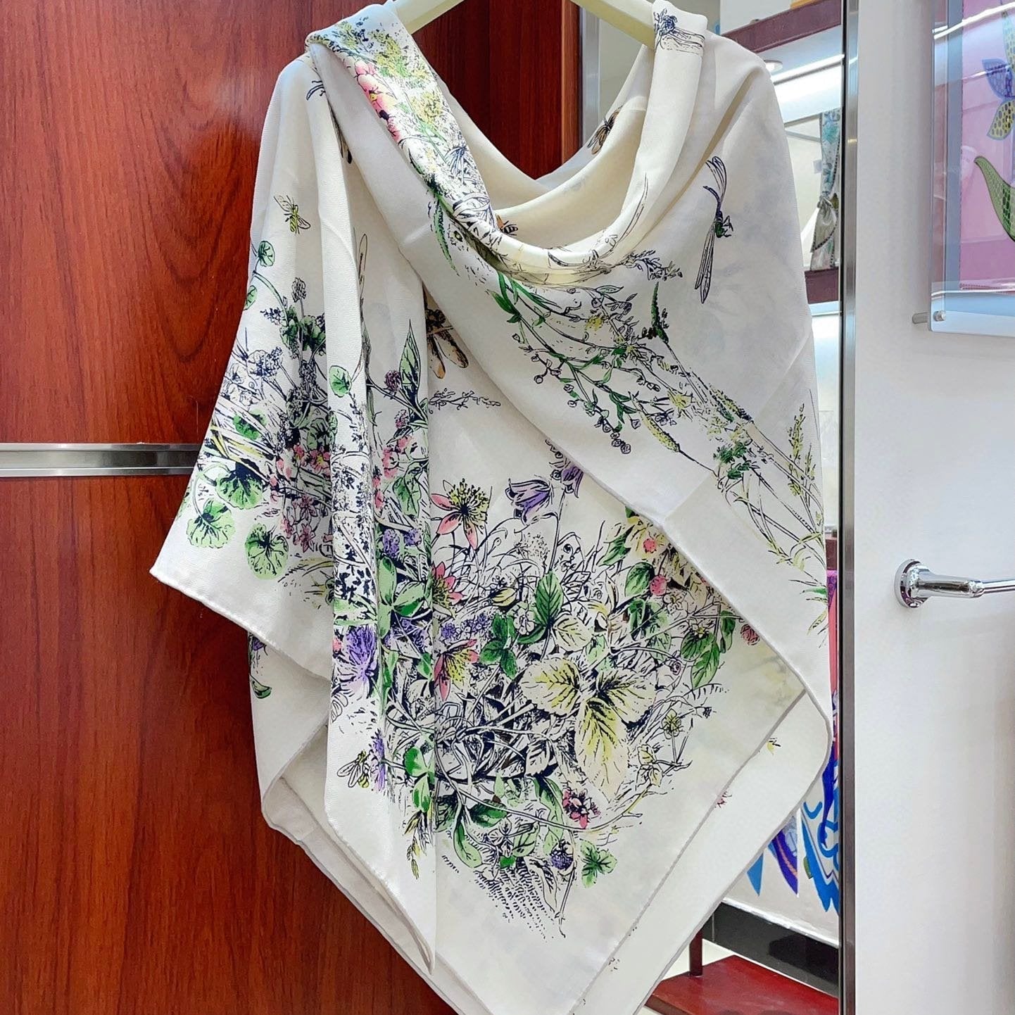DIOR SCARF 140 CM IN WHITE MONOGRAM SILK AND CASHMERE 415163