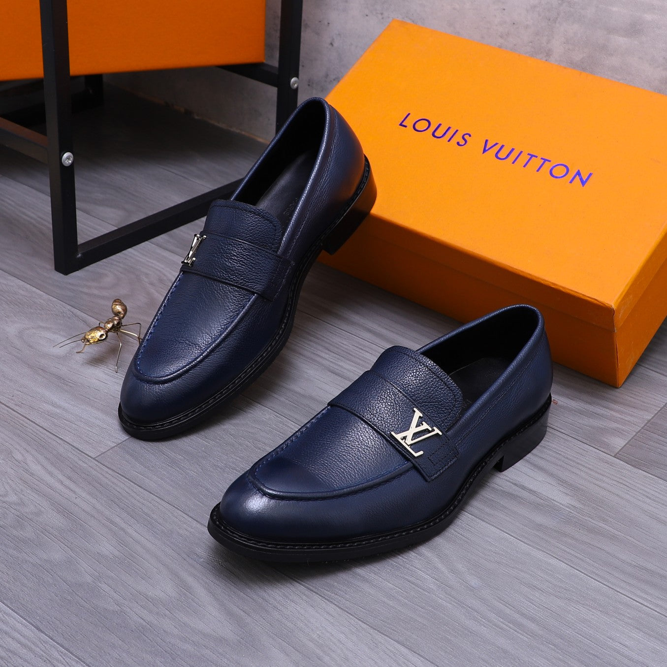 Louis Vuitton SAINT GERMAIN LOAFER BERRY BLUE GRAIN CALFSKIN