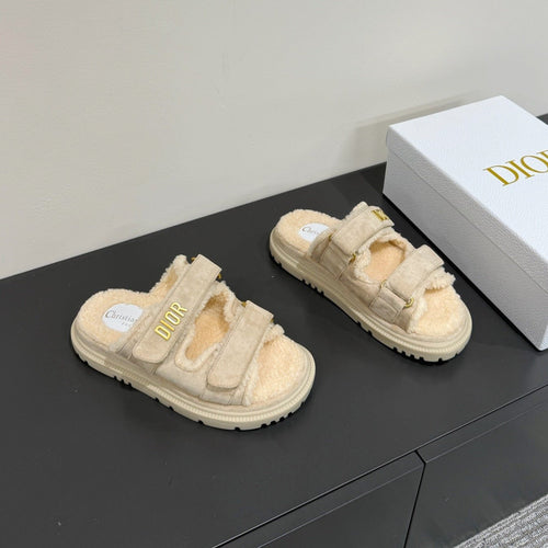 DIOR  DIORact Slide In Light Grey Suede And Wool Fleece Lining 109879