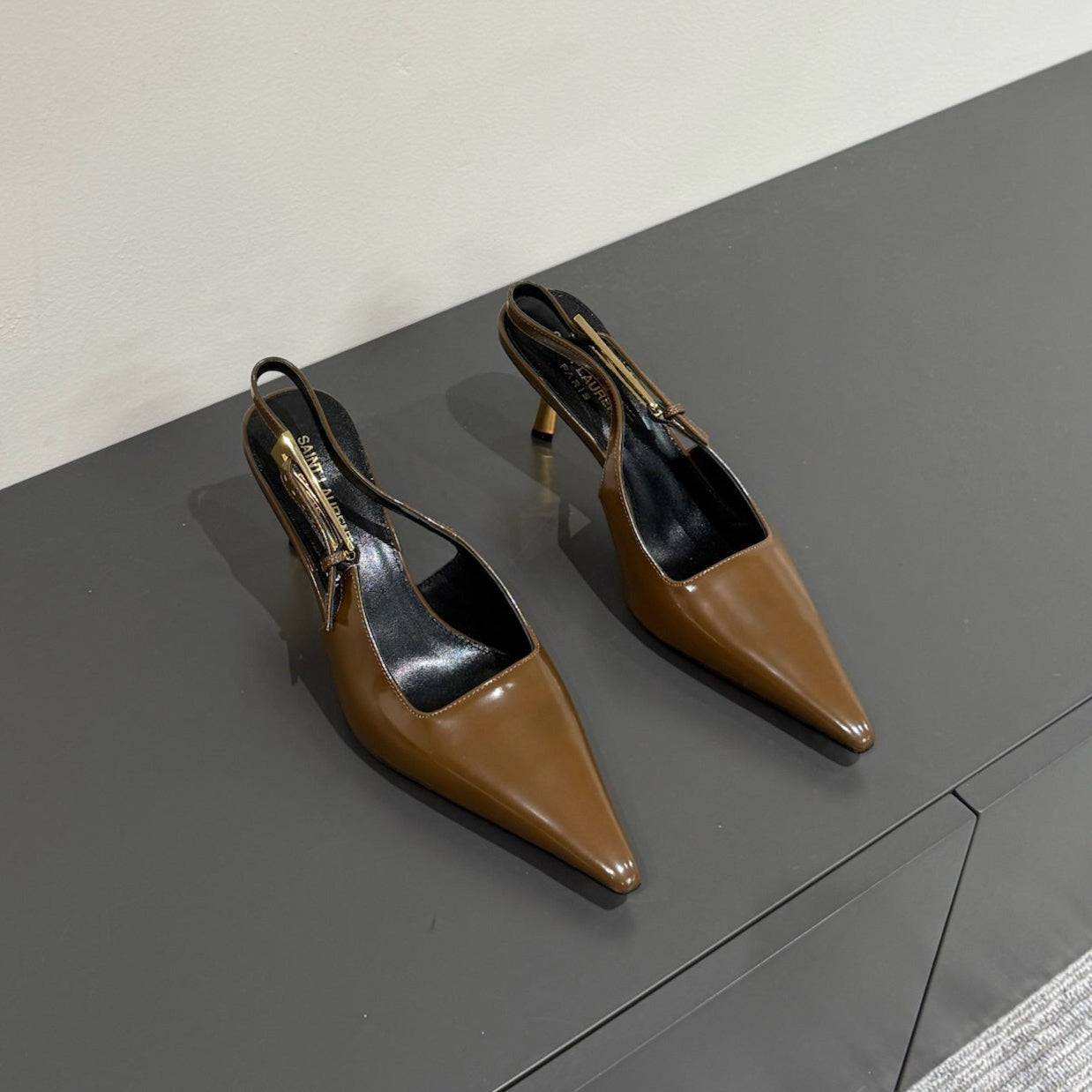 Saint Laurent LEE SLINGBACK MID PUMPS IN BARK BROWN SHINY CALFSKIN