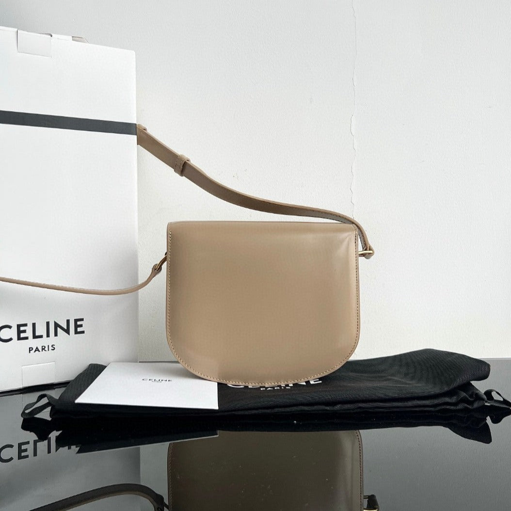 Celine TRIOMPHE 15 Cream Gray Calfskin Handbag