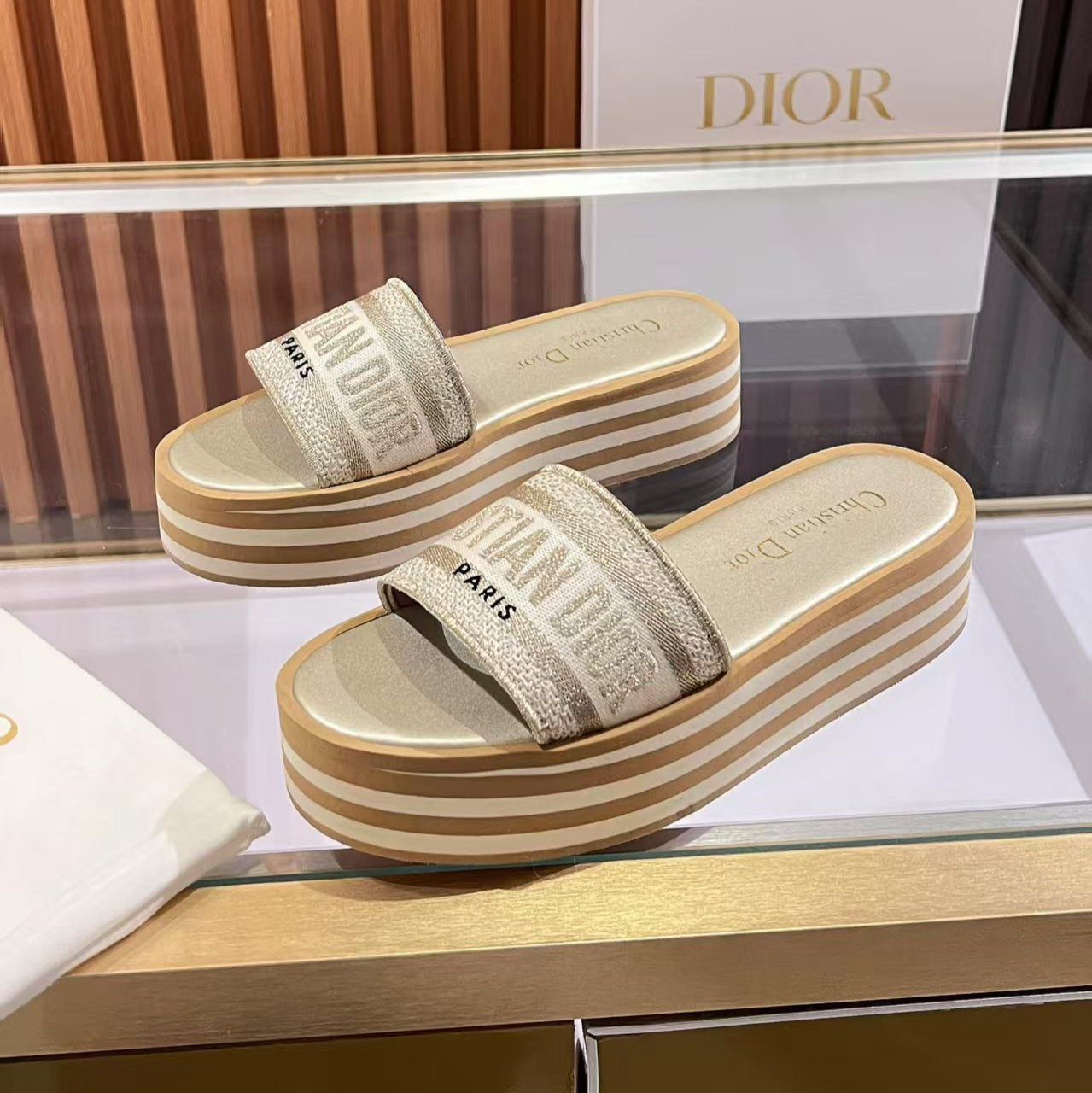 DIOR Dway Platform Slide Beige Brown Fabric with Lambskin 242442