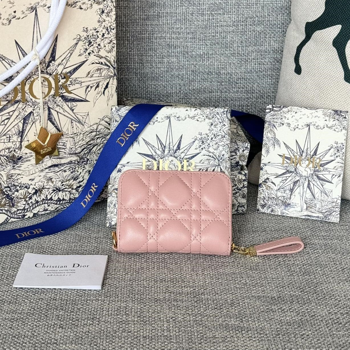 DIOR Logo Caro 11cm Compact Wallet Pink Calfskin