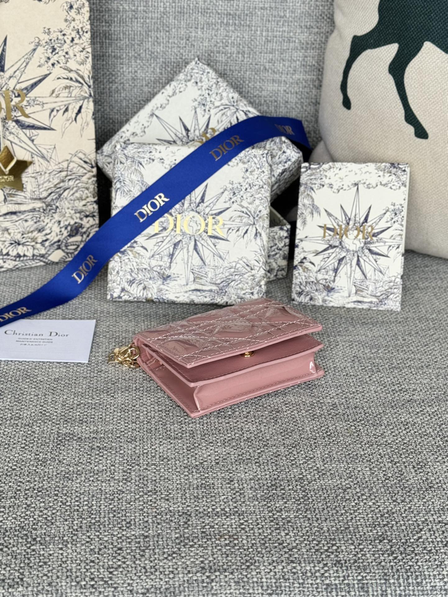 DIOR Caro 11cm Compact Wallet Shiny Pink Calfskin