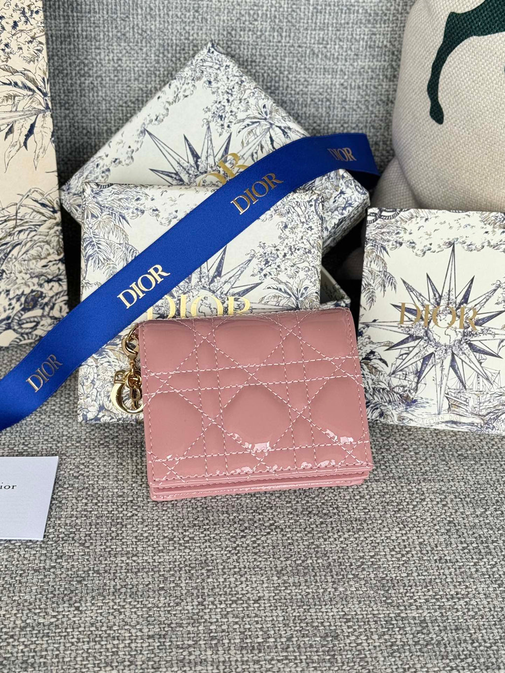 DIOR Caro 11cm Compact Wallet Shiny Pink Calfskin
