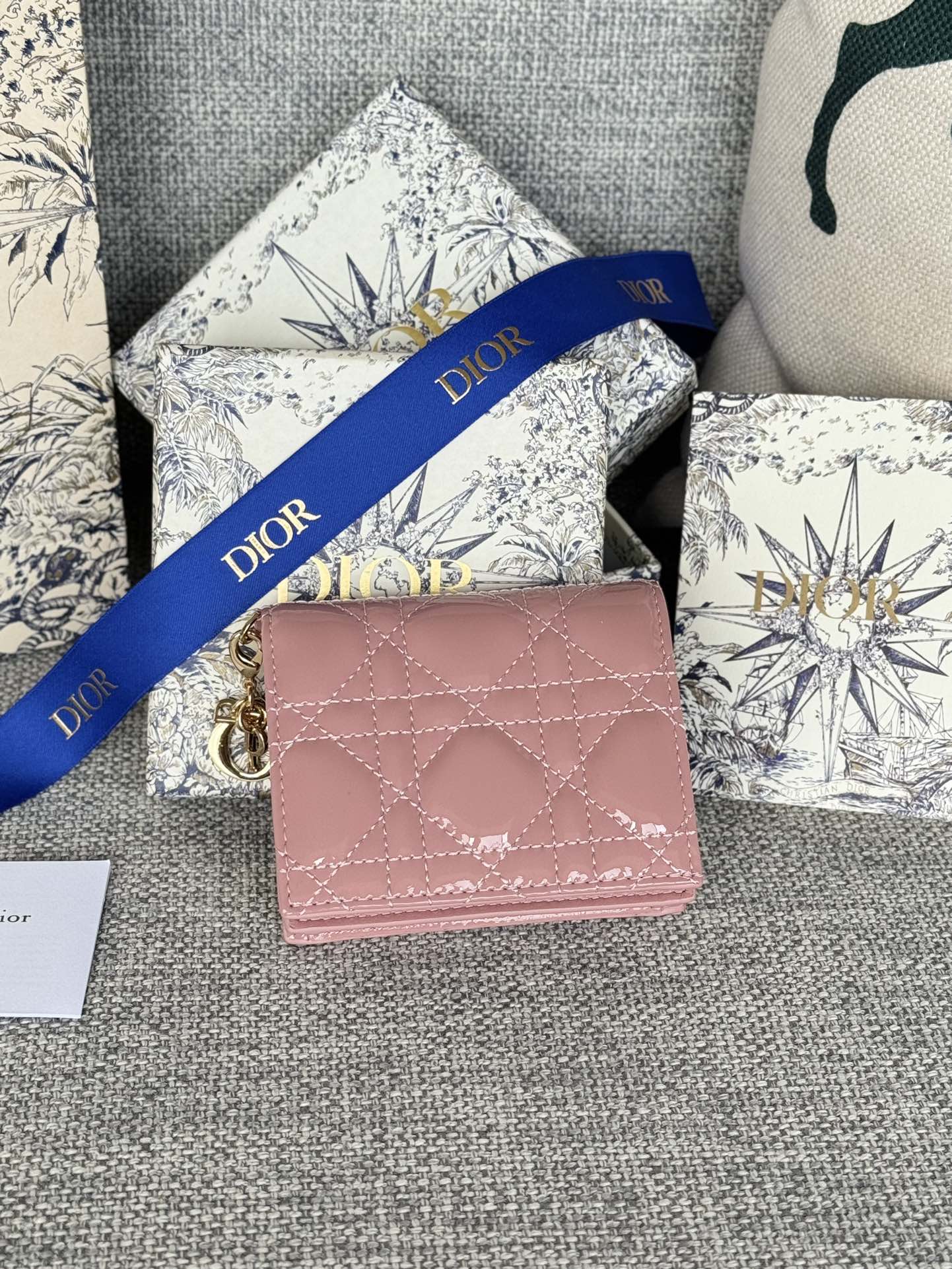 DIOR Caro 11cm Compact Wallet Shiny Pink Calfskin