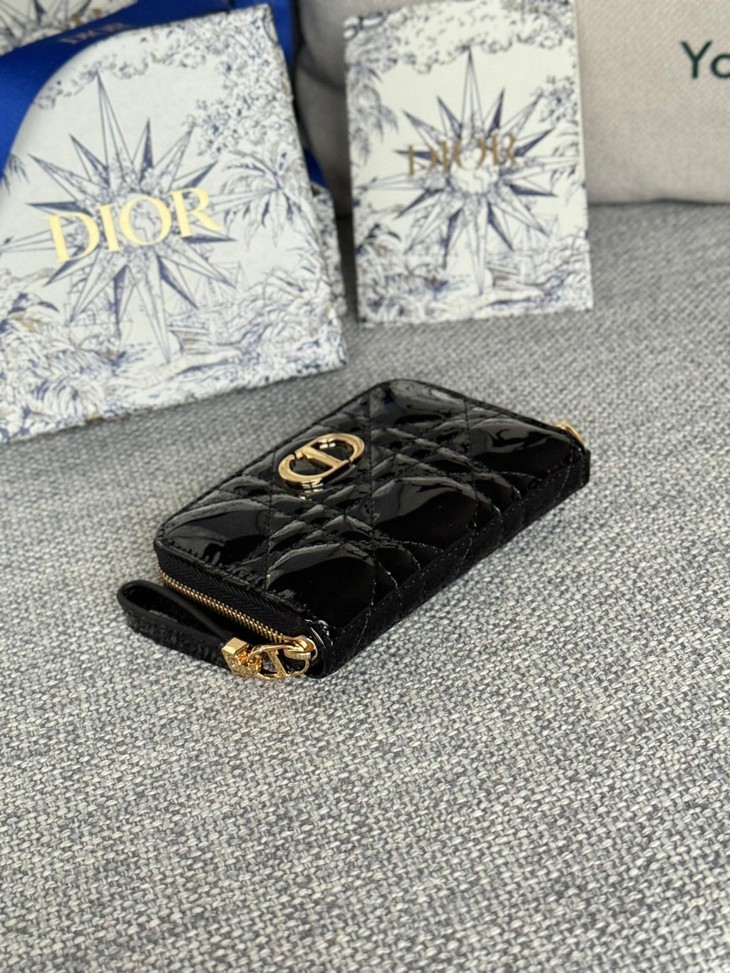 DIOR Logo Caro 11cm Compact Wallet Shiny Black Calfskin