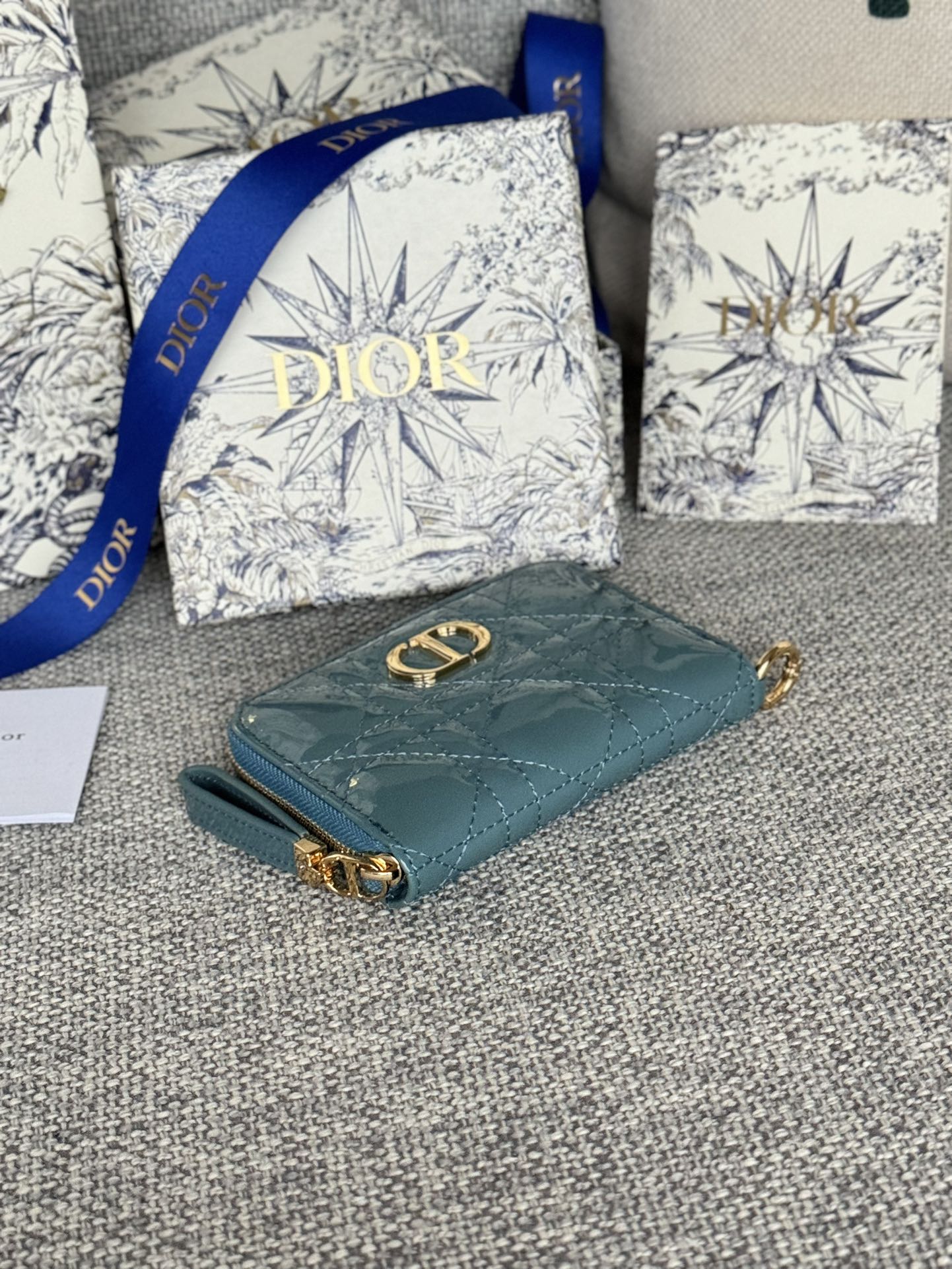 DIOR Logo Caro 11cm Compact Wallet Shiny Teal Calfskin