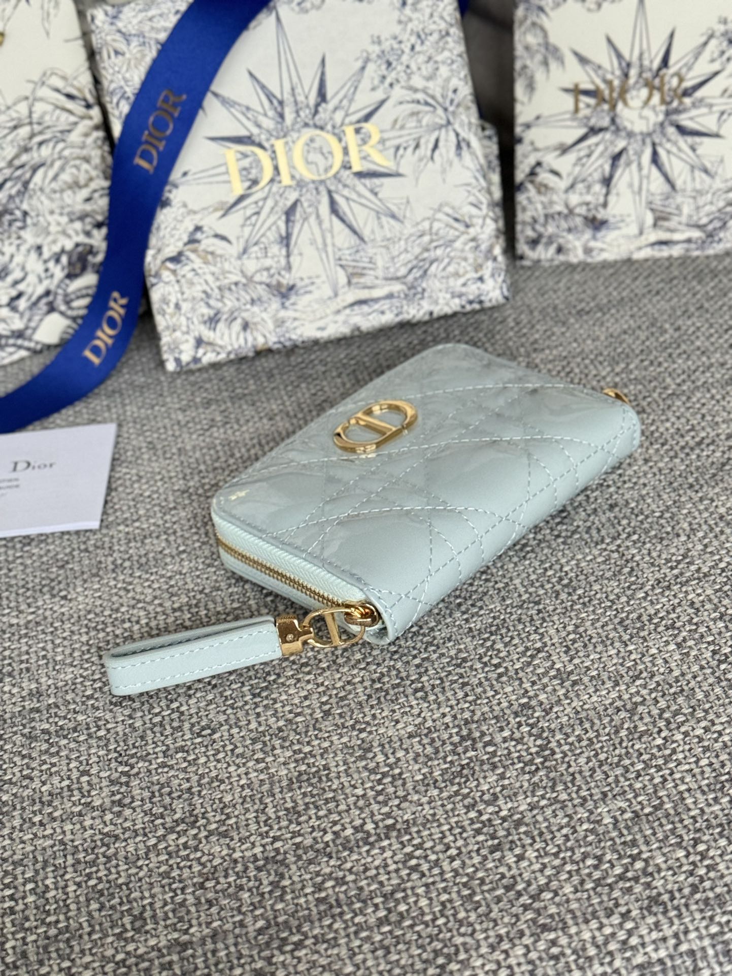 DIOR Logo Caro 11cm Compact Wallet Shiny Cloud Blue Calfskin