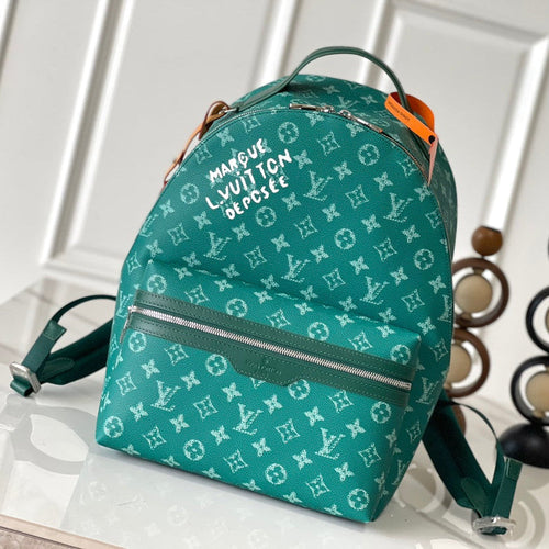 Louis Vuitton DISCOVERY BACKPACK 38 IN GREEN MONOGRAM HERITAGE CANVAS