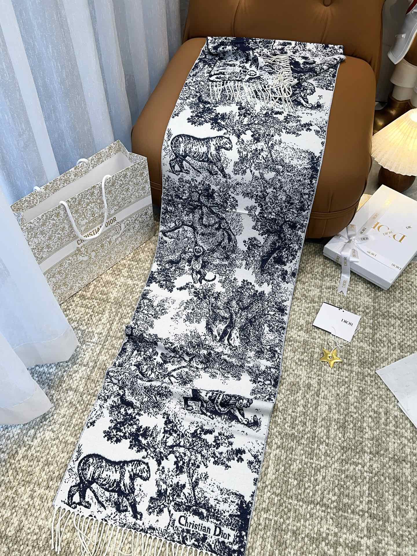 DIOR SCARF 220 CM IN NAVY BLUE MIX WHITE MONOGRAM CASHMERE AND WOOL 413656