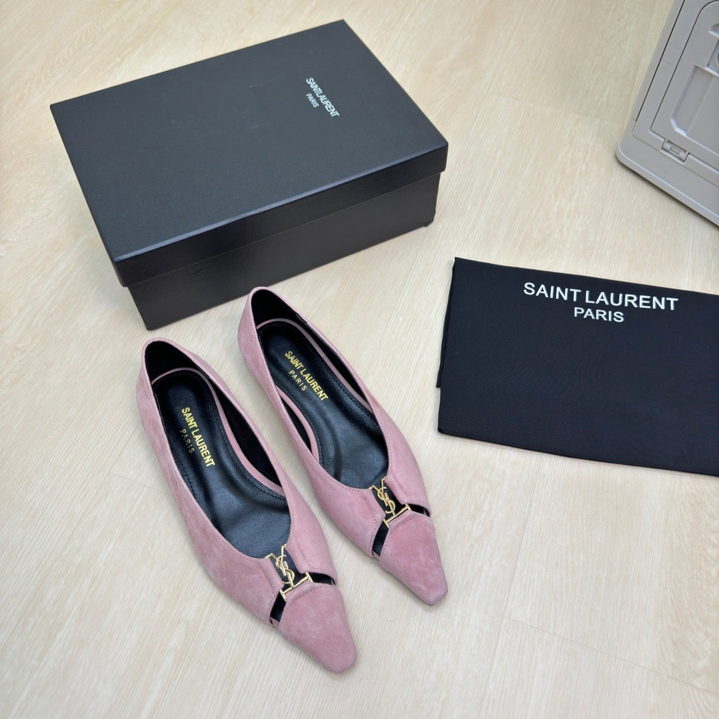 Saint Laurent BABYLONE BALLET FLAT IN LIGHT PINK SUEDE