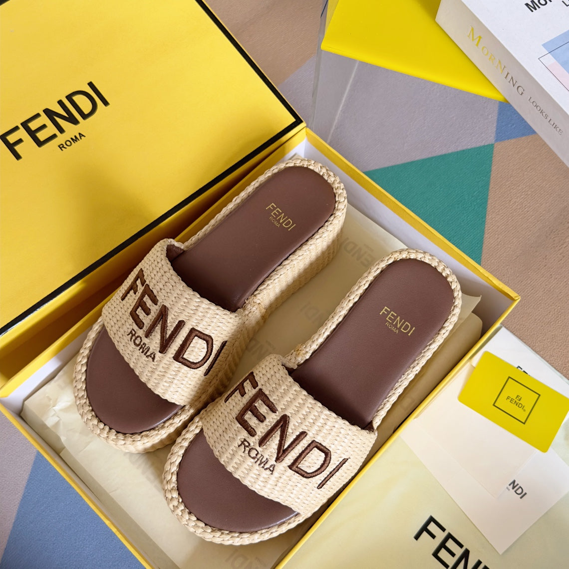 FENDI FF Sunshine 65 Beige Cotton Brown Leather Fibre Flatform Slide
