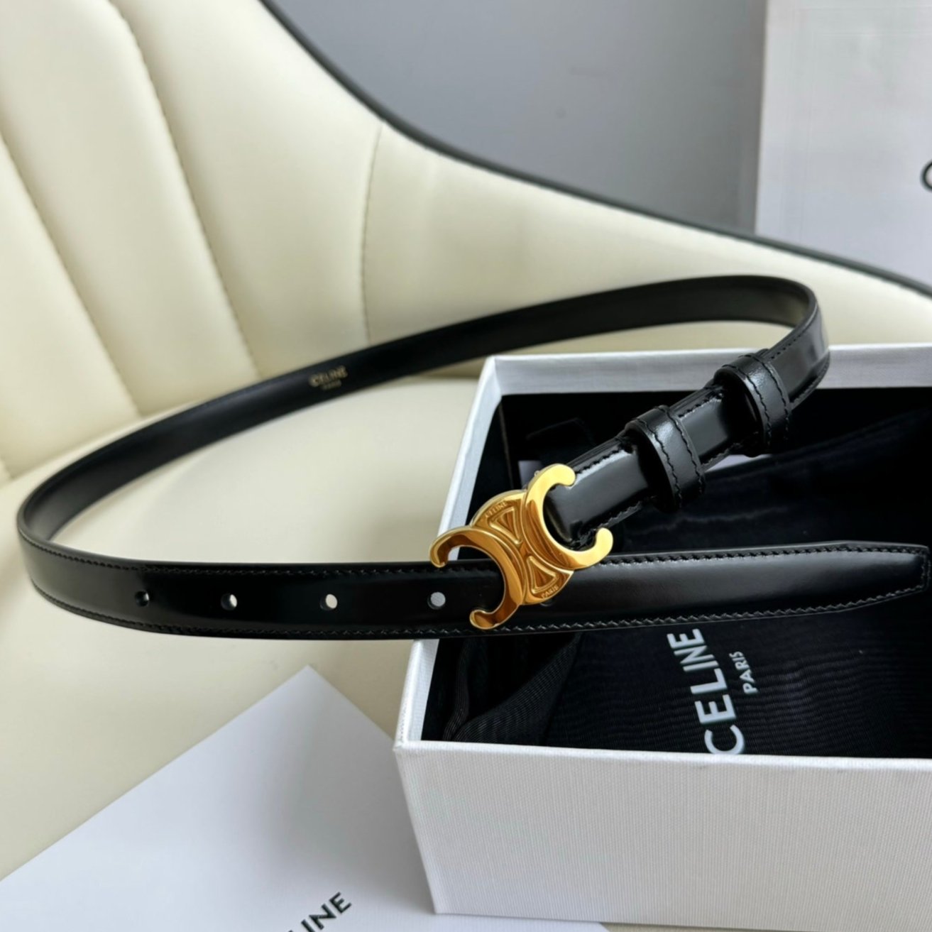 Celine SMALL TRIOMPHE BELT 18 MM BLACK LEATHER GOLD HARDWARE
