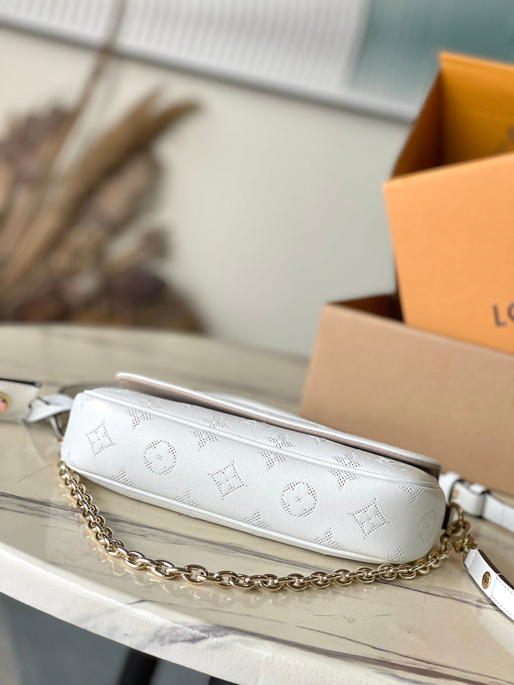 Louis Vuitton WALLET ON CHAIN IVY 23 IN WHITE MONOGRAM PERFORATED CALFSKIN GOLD HARDWARE