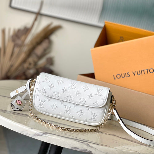 Louis Vuitton WALLET ON CHAIN IVY 23 IN WHITE MONOGRAM PERFORATED CALFSKIN GOLD HARDWARE