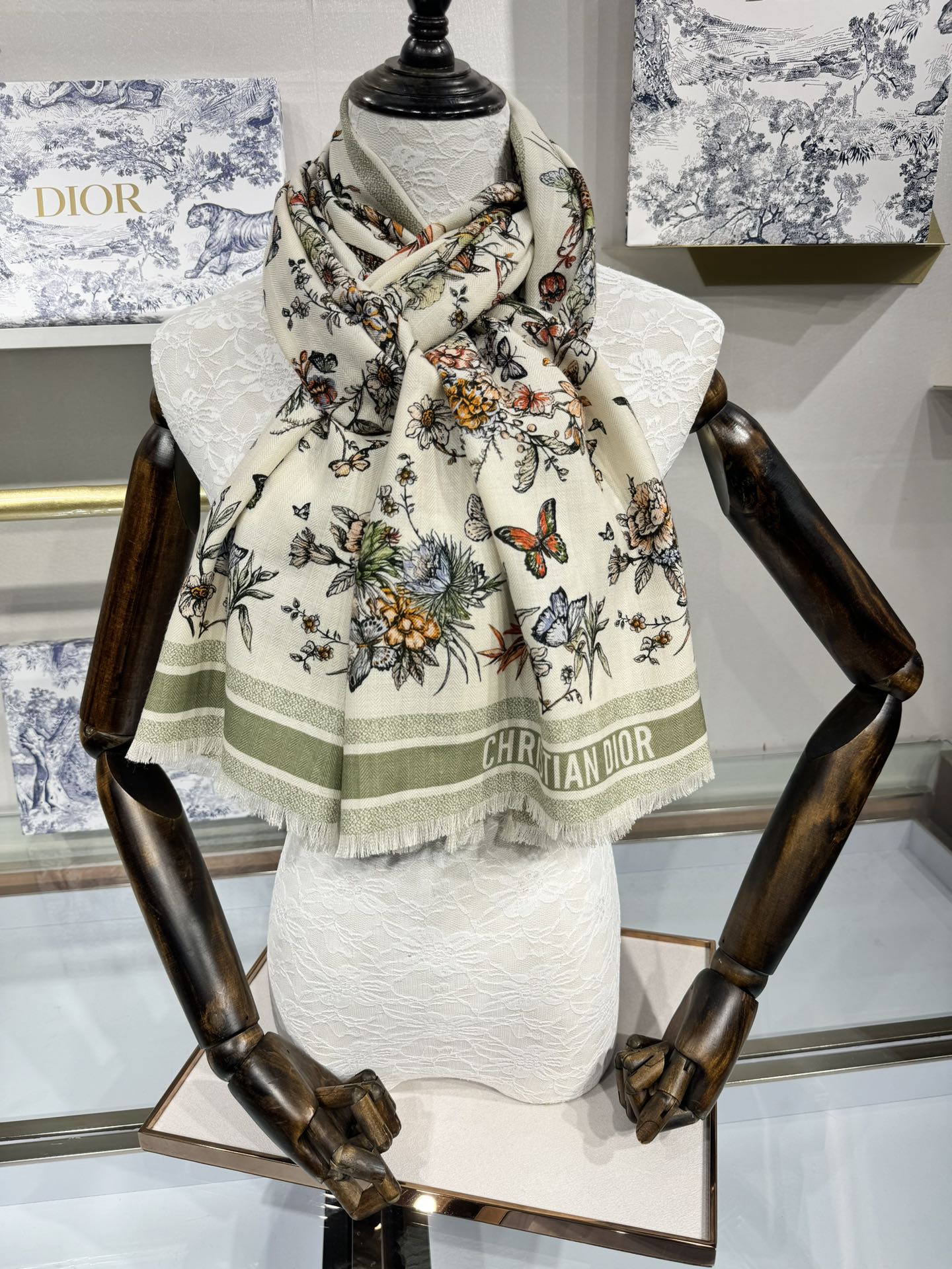 DIOR SCARF 180 CM IN COLORFUL CASHMERE AND SILK 408422