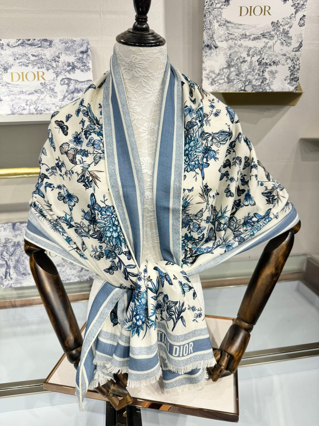 DIOR SCARF 180 CM IN WHITE MIX LIGHT BLUE CASHMERE AND SILK 408420
