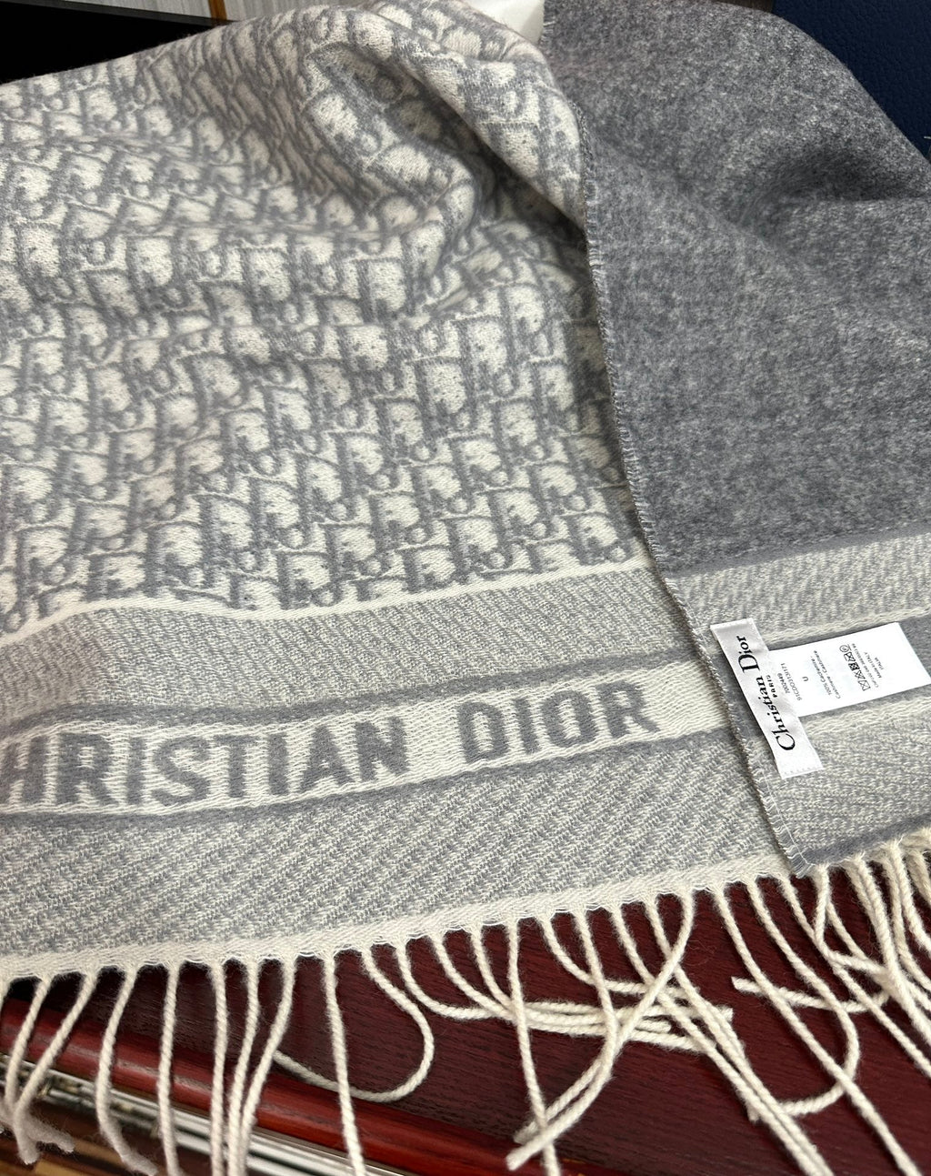DIOR OBLIQUE 190 CM SCARF IN LIGHT GREY TECHNICAL CASHMERE 415487