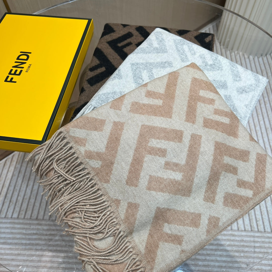 FENDI FF 170 CM SCARF IN BEIGE WOOL AND CASHMERE