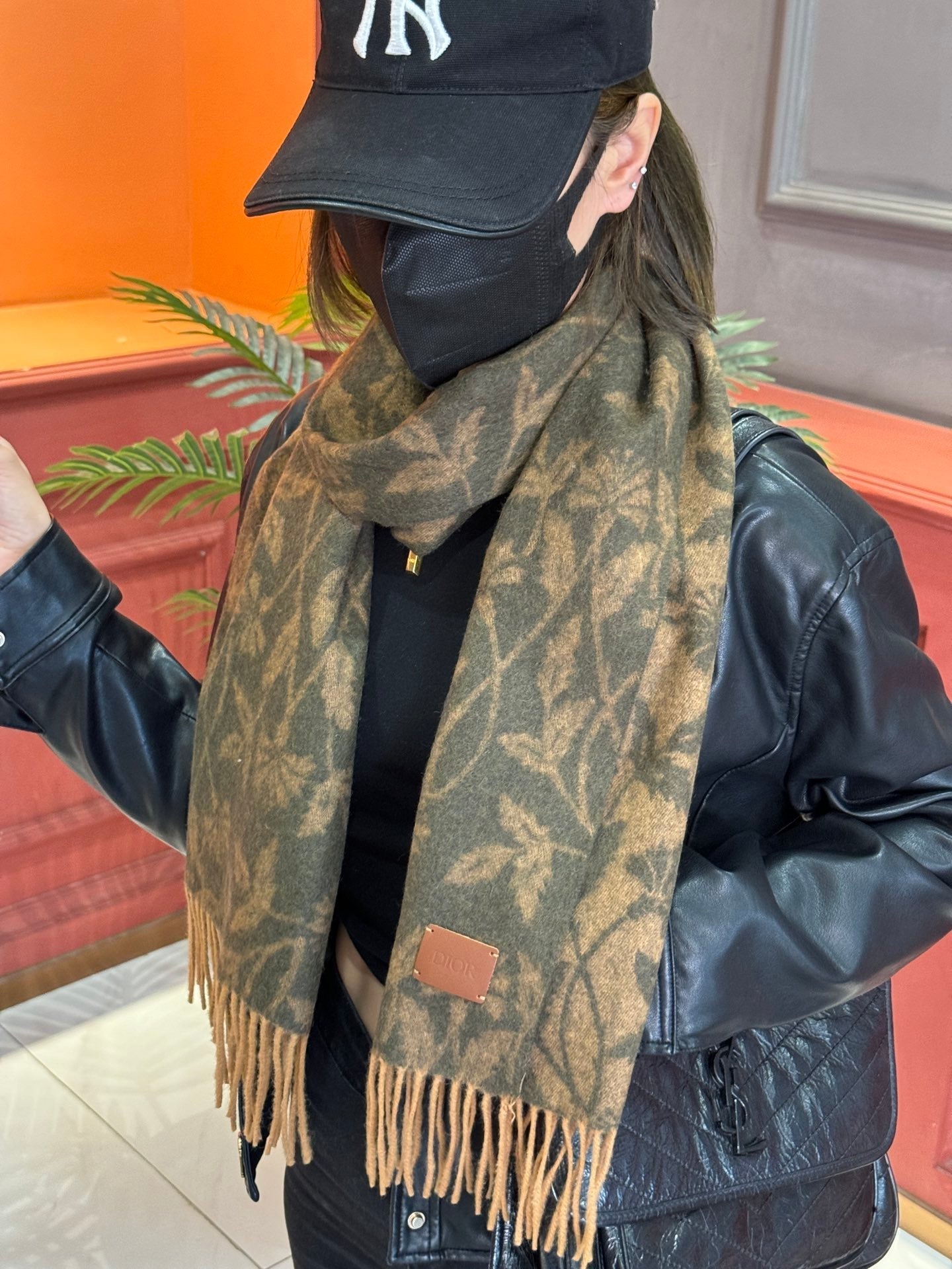 DIOR SCARF 180 CM IN OLIVE GREEN MONOGRAM CASHMERE 394642