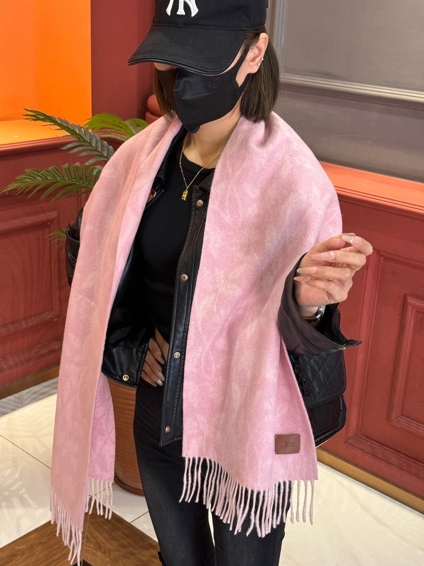 DIOR SCARF 180 CM IN BABY PINK MONOGRAM CASHMERE 394643