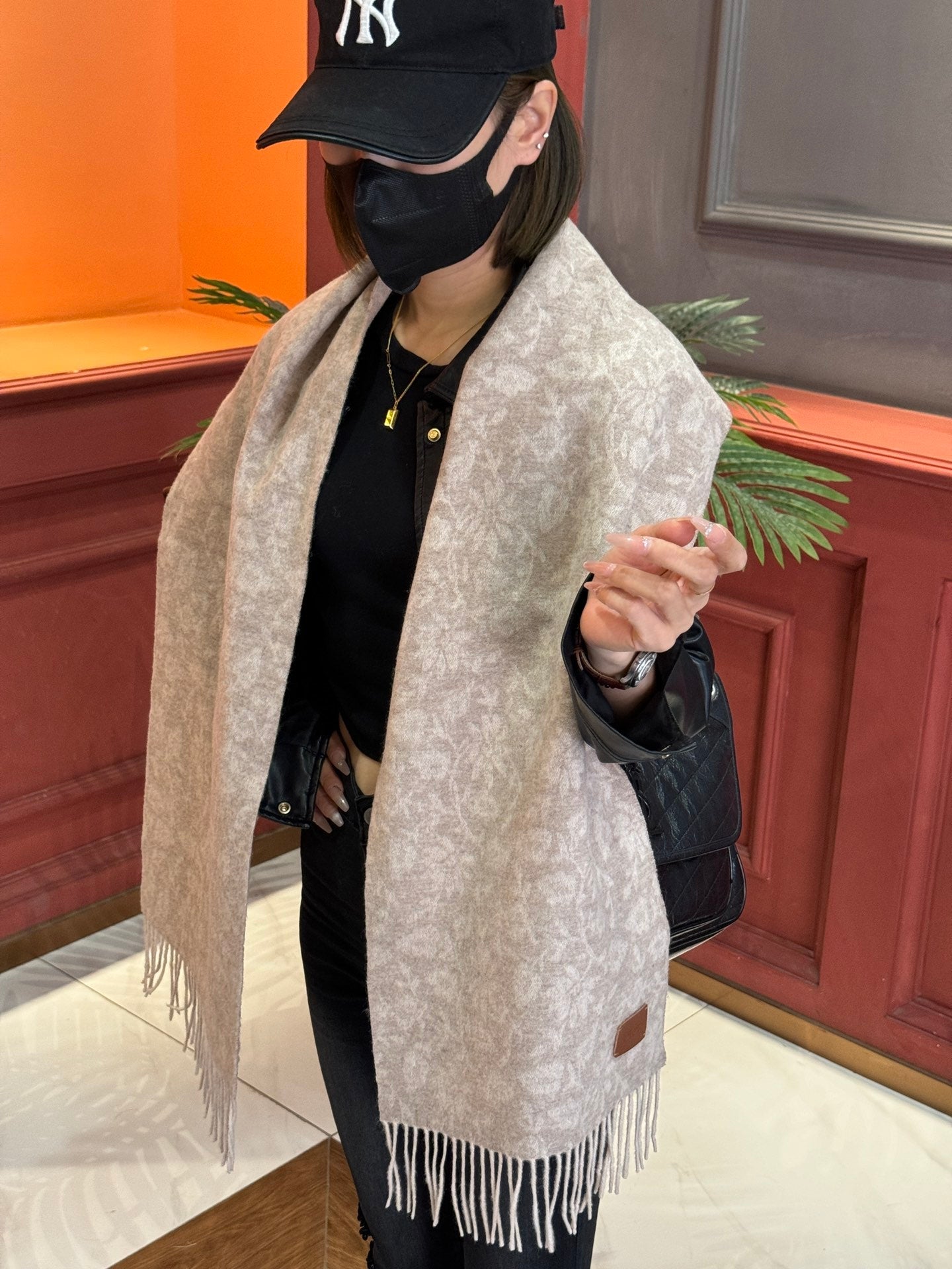 DIOR SCARF 180 CM IN ECRU TAN MONOGRAM CASHMERE 394644
