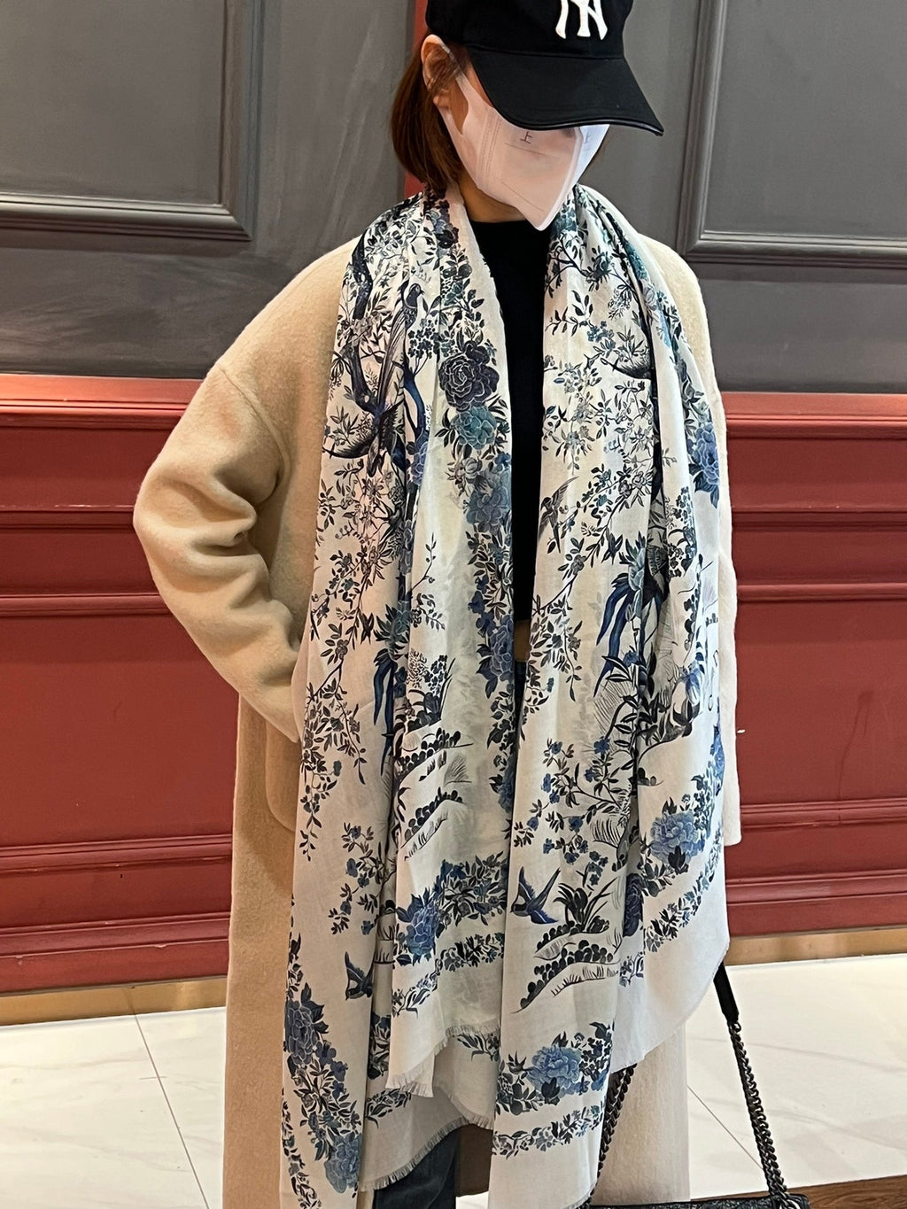 DIOR SCARF 200 CM IN WHITE MIX BLUE CASHMERE 413825