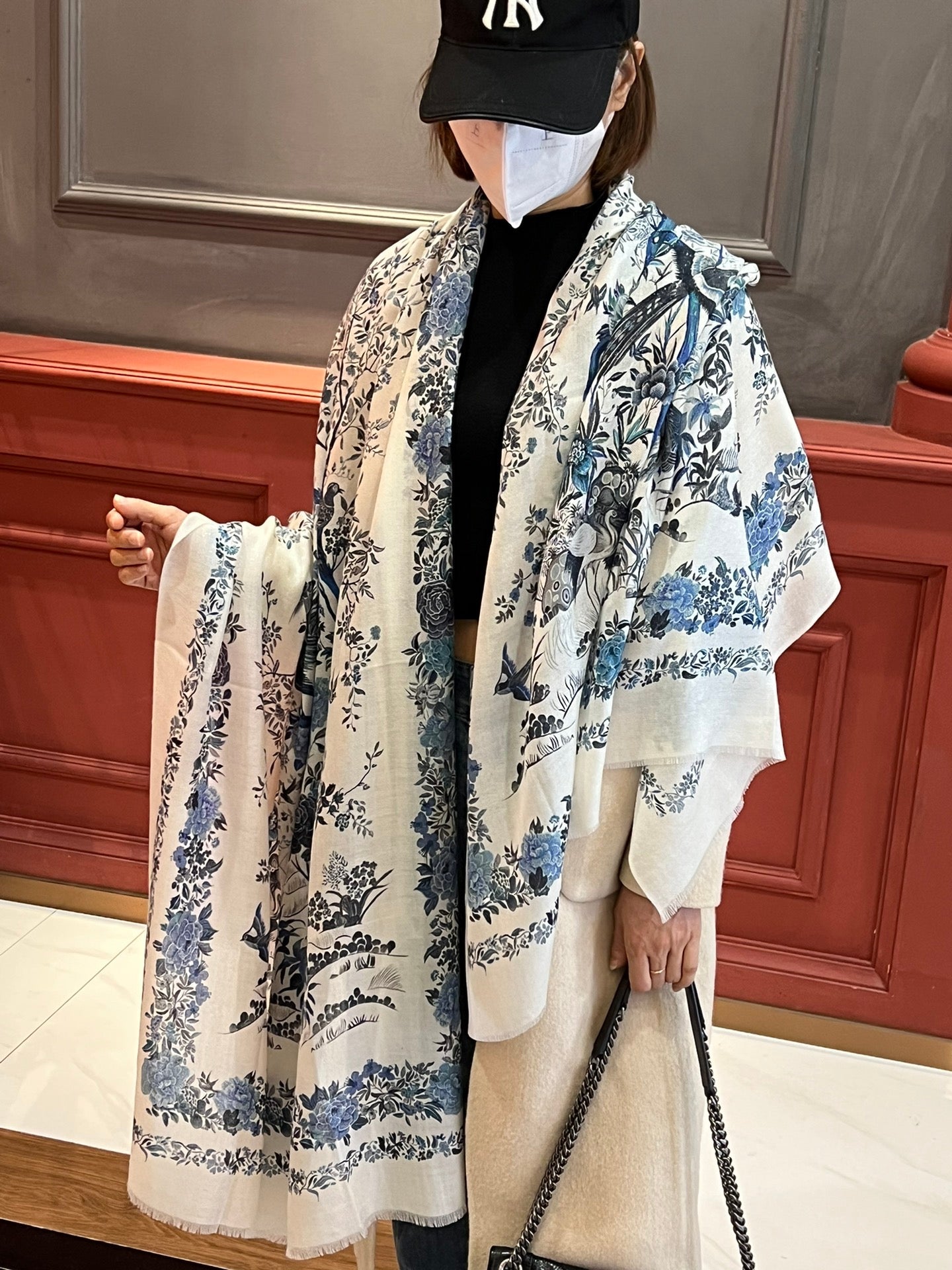 DIOR SCARF 200 CM IN WHITE MIX BLUE CASHMERE 413825