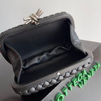 Bottega Veneta CLASSIC KNOT 20 IN BLACK LAMBSKIN