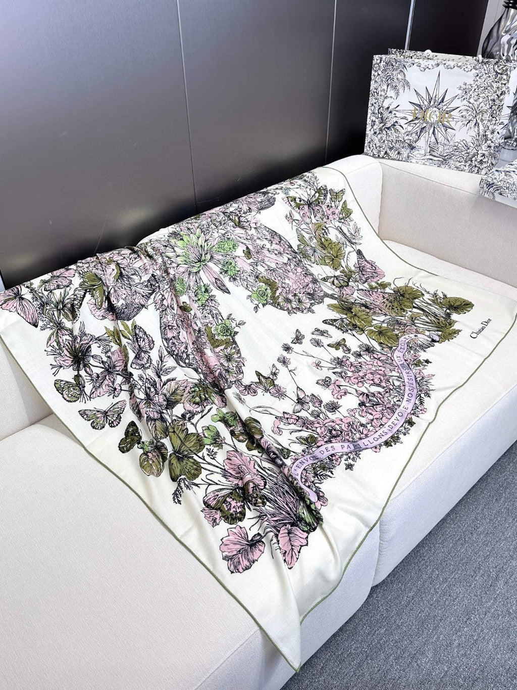 DIOR SQUARE SCARF 140 CM IN COLORFUL CASHMERE AND SILK 403836