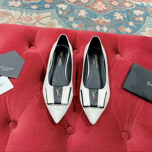 Saint Laurent CASSANDRA BALLET FLAT IN WHITE MIX BLACK SMOOTH LAMBSKIN