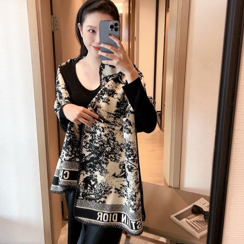 DIOR TRIANGLE EDGE SCARF 190 CM IN BLACK MIX WHITE WOOL AND CASHMERE 418535