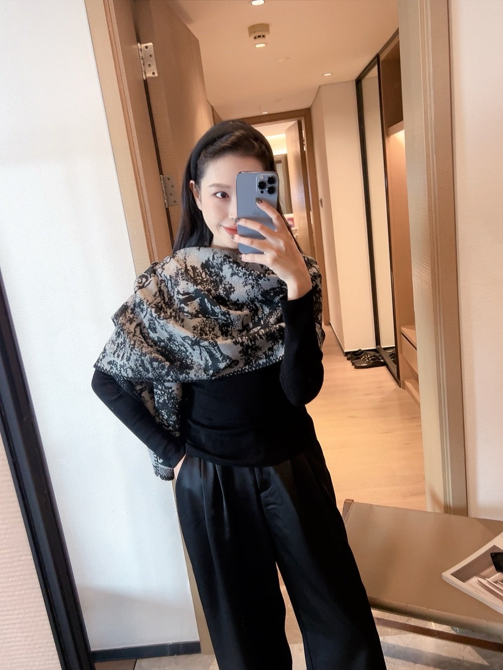DIOR TRIANGLE EDGE SCARF 190 CM IN BLACK MIX WHITE WOOL AND CASHMERE 418535