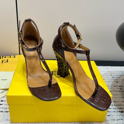 FENDI FENDI HIGH-HEELED 10 CM IN CHESTNUT BROWN GLOSSY LAMBSKIN WITH GOLD HARDWARE