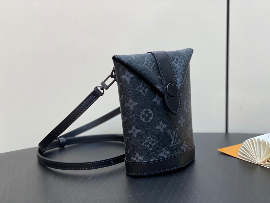 Louis Vuitton ENVELOPE POUCH 18 IN BLACK MONOGRAM ECLIPSE CANVAS