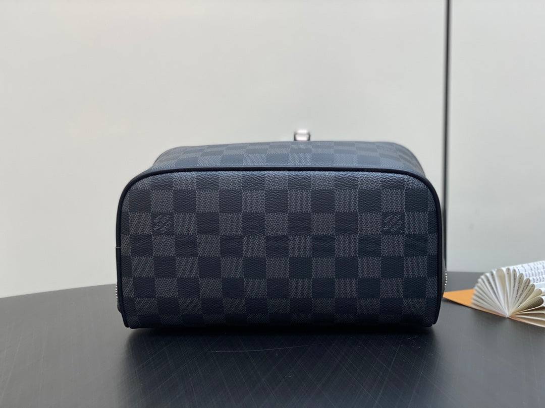 Louis Vuitton TOILETRY BAG 24 IN BLACK DAMIER GRAPHITE CANVAS