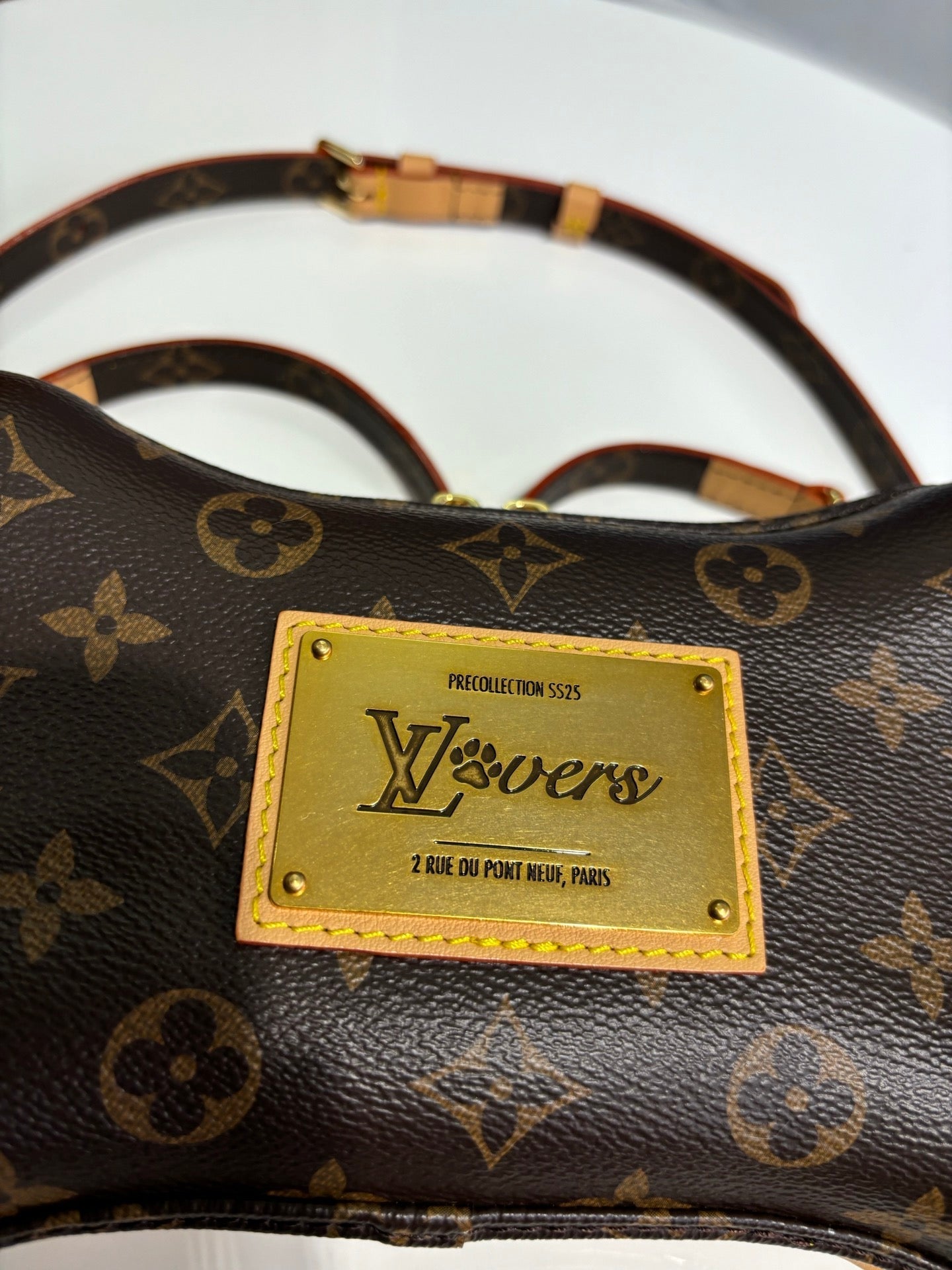 Louis Vuitton SS25 Bone Wearable Wallet 24cm Monogram coated canvas