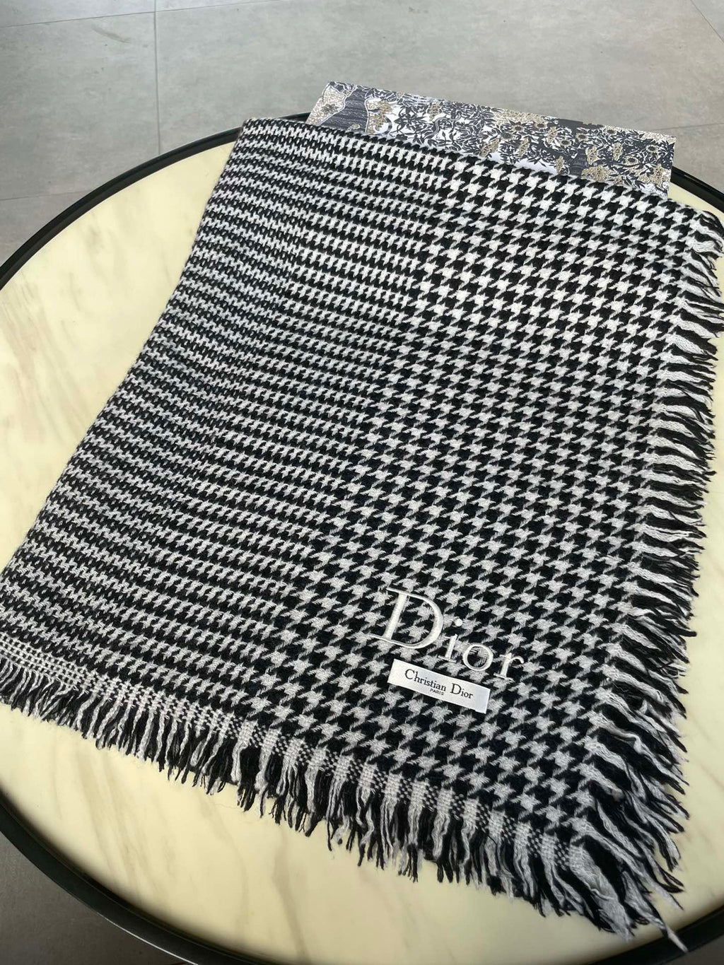 DIOR HOUNDSTOOTH SCARF 200 CM IN BLACK MIX WHITE WOOL 399969