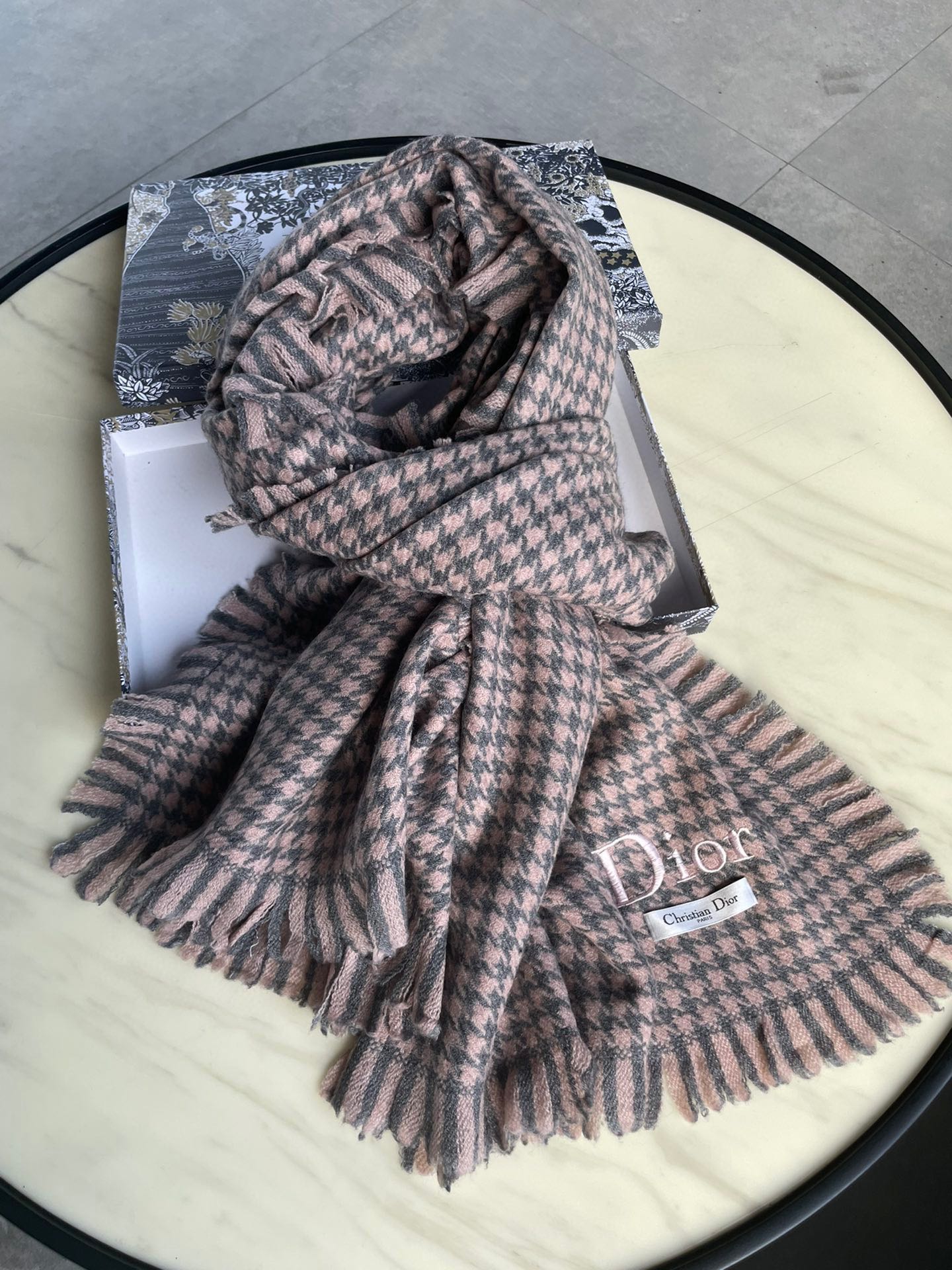 DIOR HOUNDSTOOTH SCARF 200 CM IN CAMEL BROWN WOOL 416827