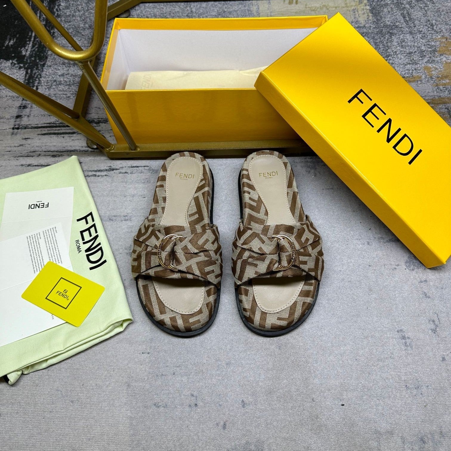 FENDI FF Feel 10 Brown Beige FF jacquard Slide