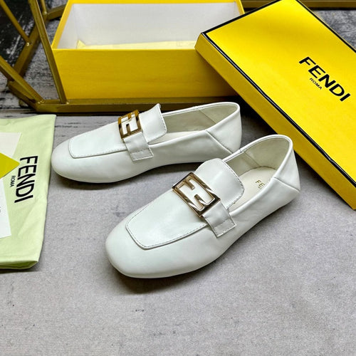 FENDI FENDI LOAFERS IN WHITE LAMBSKIN GOLD BUCKLE