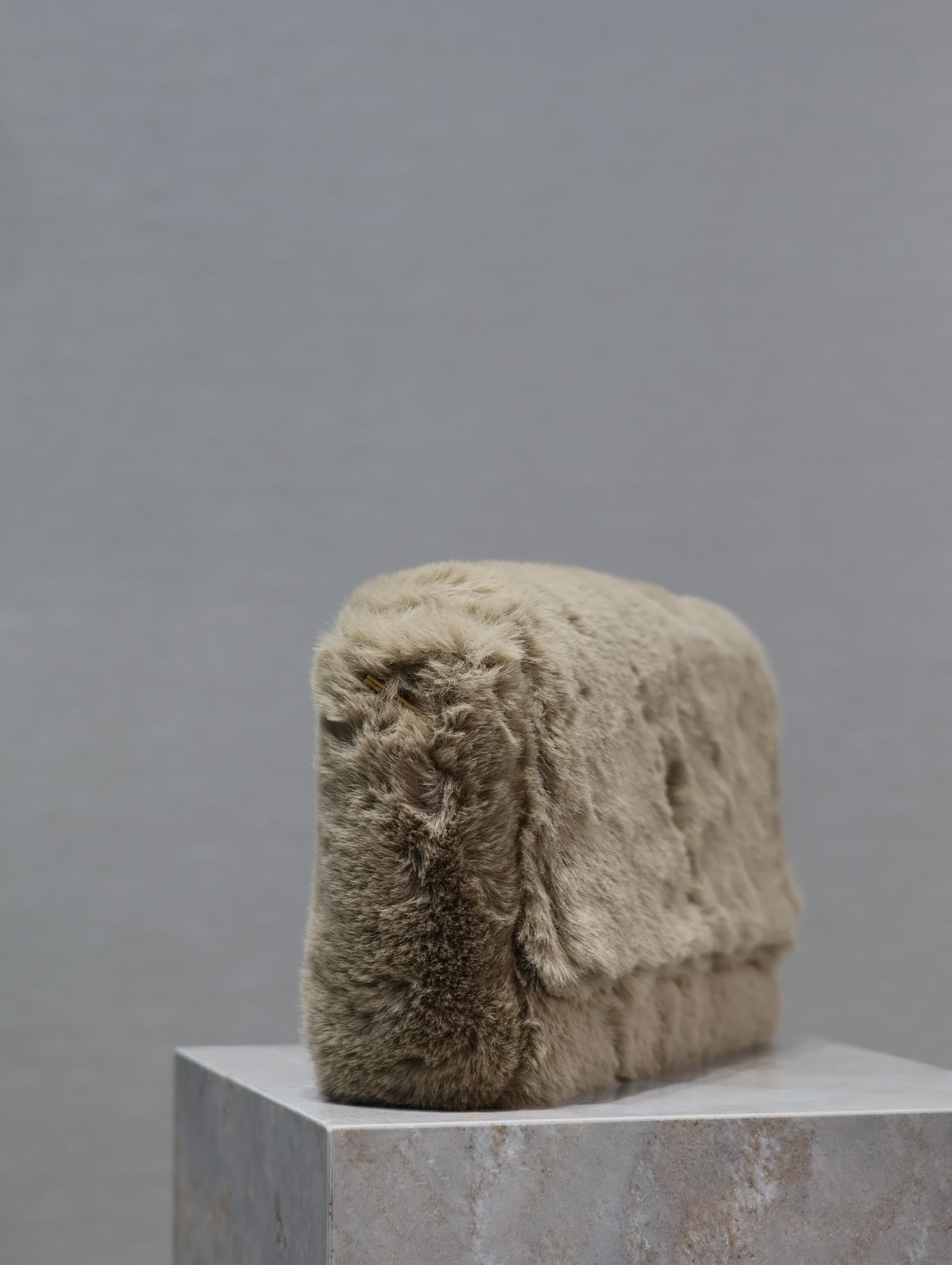 Saint Laurent KATE FLAP BAG 28 IN ECRU BEIGE RABBIT FUR GOLD CHAIN